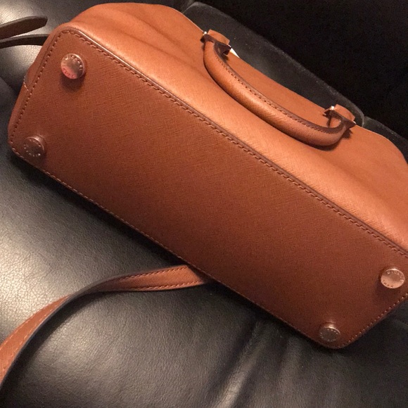 Michael Kors leather purse - Picture 5 of 8